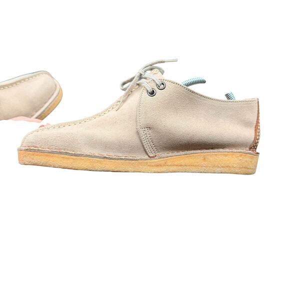 Clarks Women’s Suede Wallabee Chukka Shoes Beige Crepe Sole 8M - Picture 5 of 12